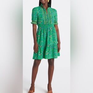 Worn once! Maggie London Neave Puff Sleeve Dress. Size 4.